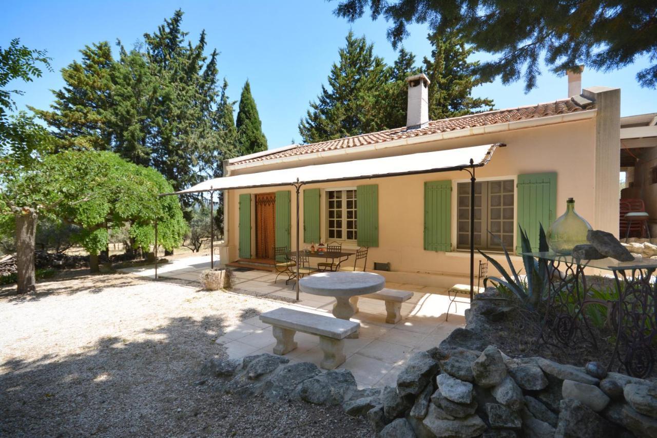 Les Mazets De La Reine Pedauque Villa Paradou Exterior photo
